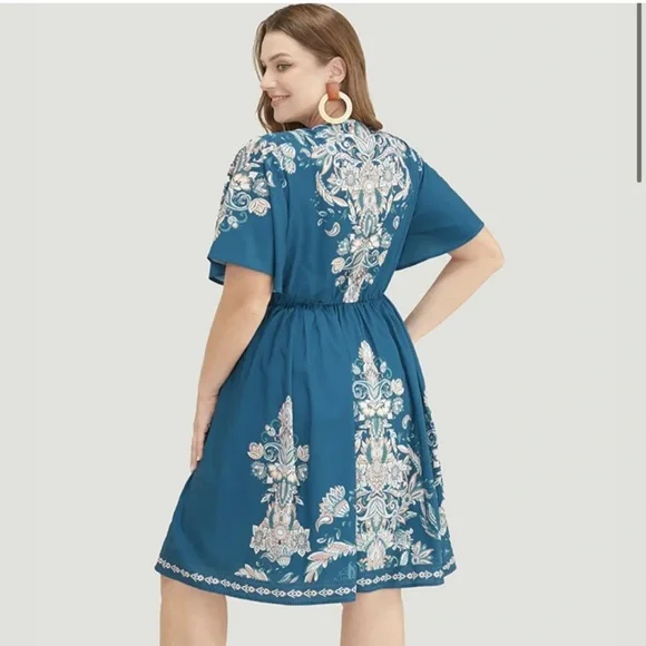 BloomChic | Dresses | Bloom Chic Bandana Print Short Sleeve V Neck Pocket  Knee Dress Plus Sz 82 New | Poshmark